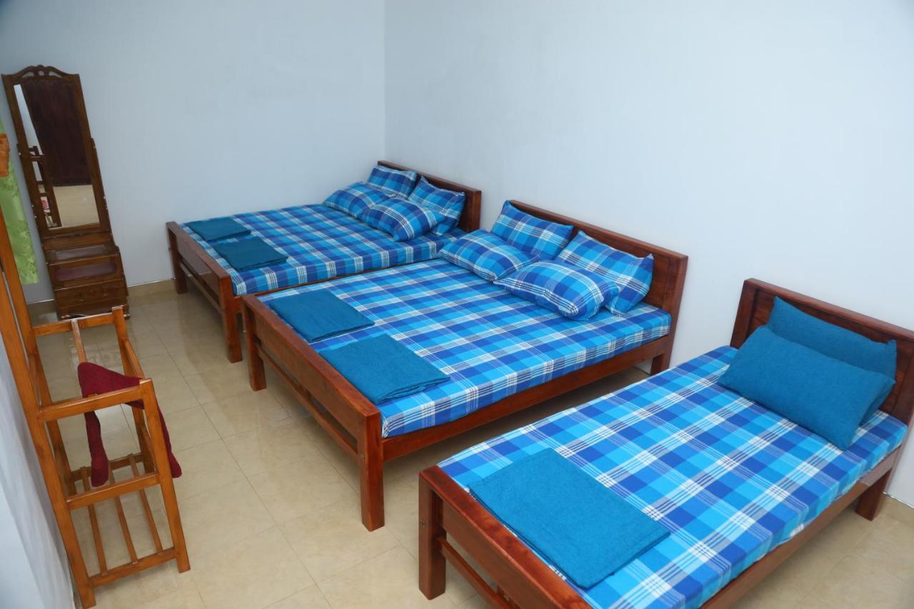 אנוראדפורה Forest View Home Stay מראה חיצוני תמונה