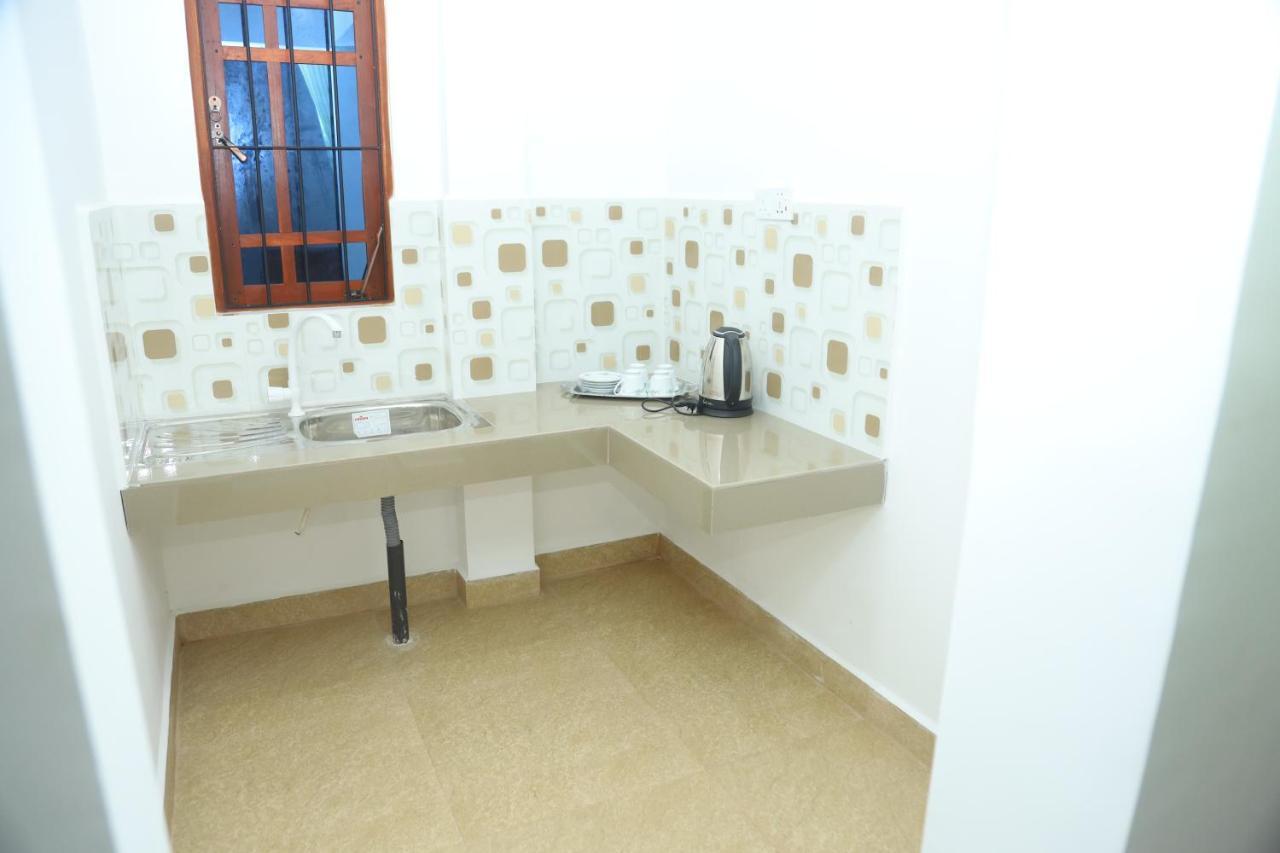 אנוראדפורה Forest View Home Stay מראה חיצוני תמונה
