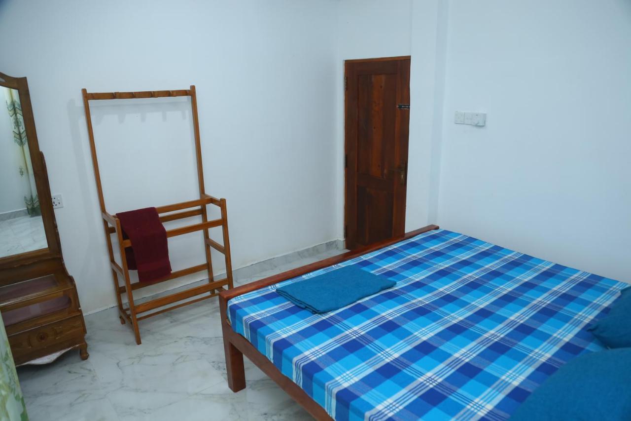 אנוראדפורה Forest View Home Stay מראה חיצוני תמונה