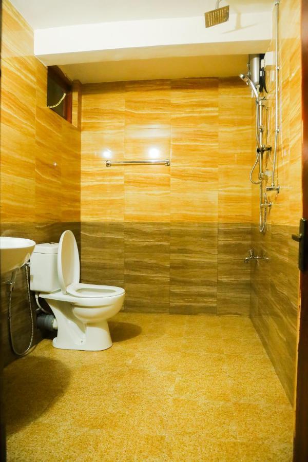 אנוראדפורה Forest View Home Stay מראה חיצוני תמונה